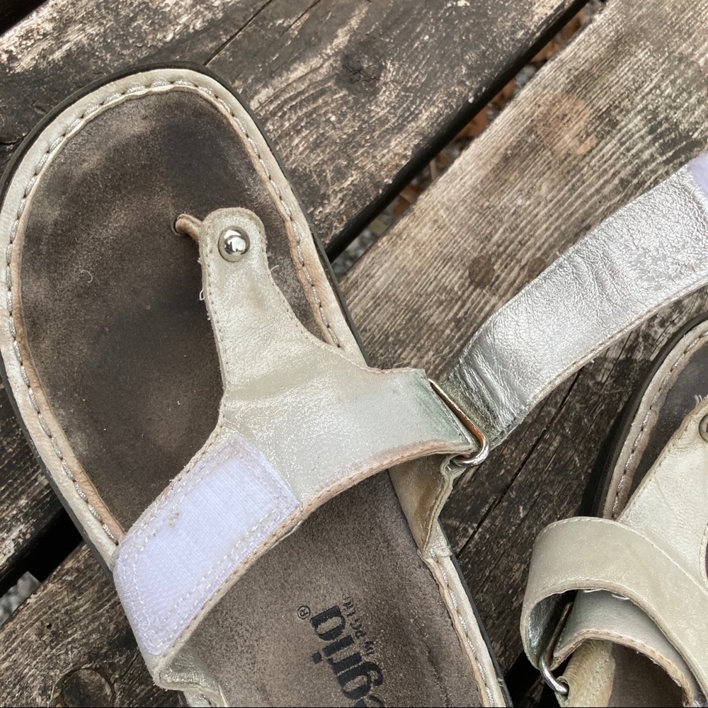 5/$20 Alegria thong cream/metallic platform sandals sz 7 - Picture 13 of 15